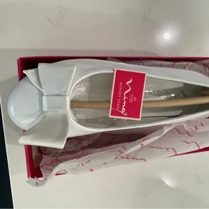 Girls Mia white dress shoe size 1